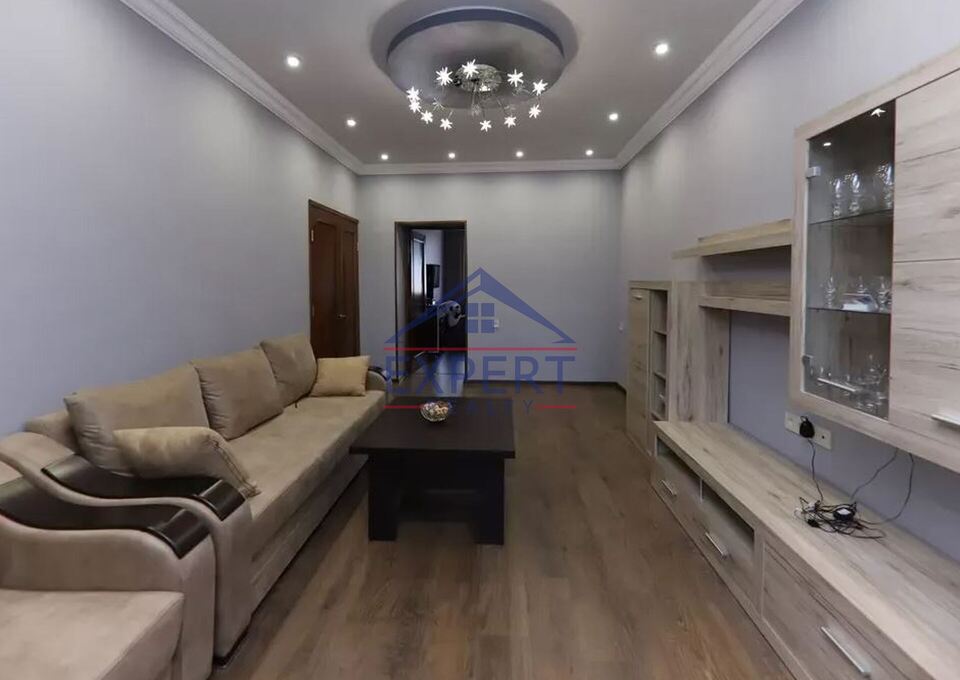 ԱՋԱՓՆՅԱԿ, ԼԵՆԻՆԳՐԱԴՅԱՆ ՓՈՂՈՑ, 3 ՍԵՆՅԱԿ