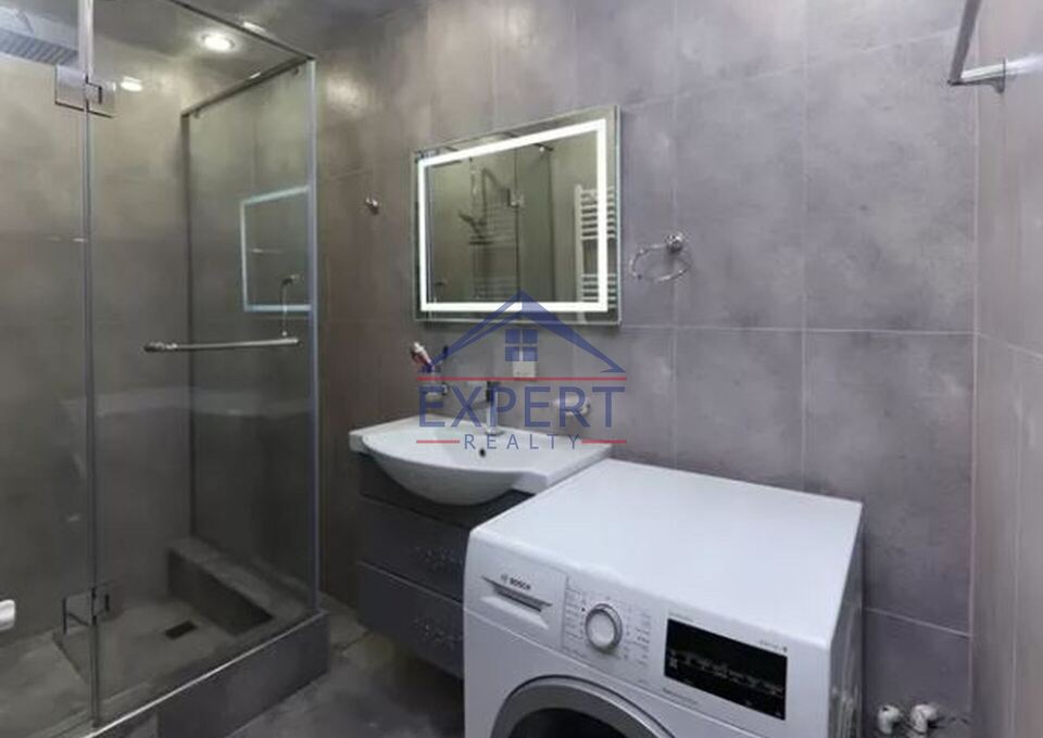 ԱՋԱՓՆՅԱԿ, ԼԵՆԻՆԳՐԱԴՅԱՆ ՓՈՂՈՑ, 3 ՍԵՆՅԱԿ