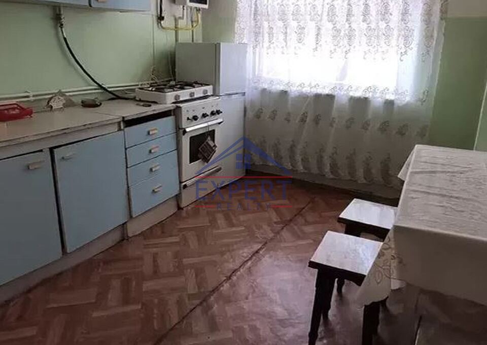 ԱՐԱԲԿԻՐ, ԱՐԱՄ ԽԱՉԱՏՐՅԱՆ ՓՈՂՈՑ, 3 ՍԵՆՅԱԿ