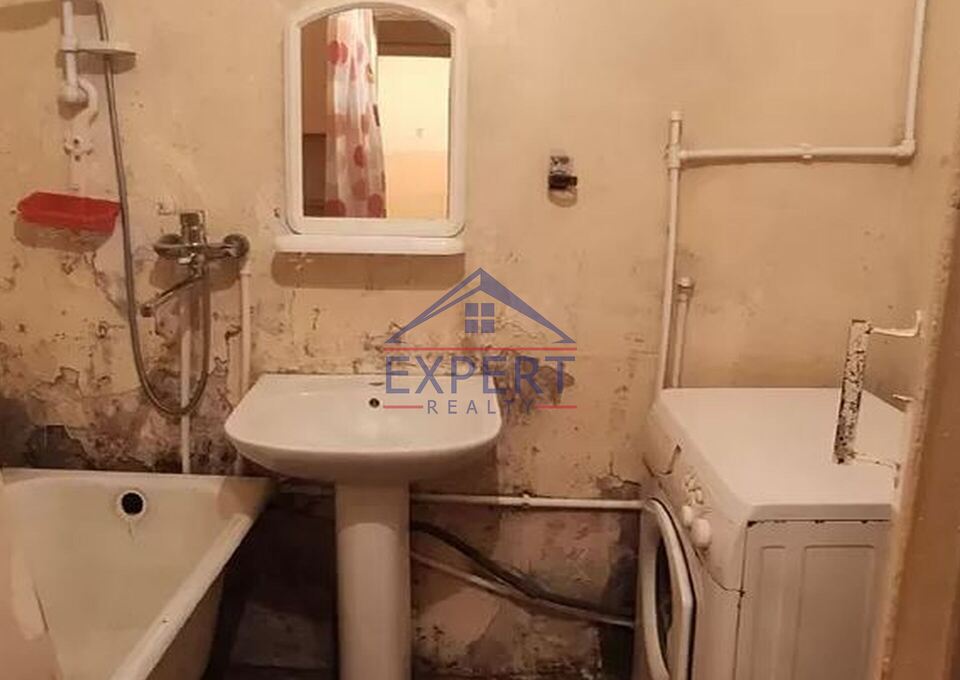 ԱՐԱԲԿԻՐ, ԱՐԱՄ ԽԱՉԱՏՐՅԱՆ ՓՈՂՈՑ, 3 ՍԵՆՅԱԿ