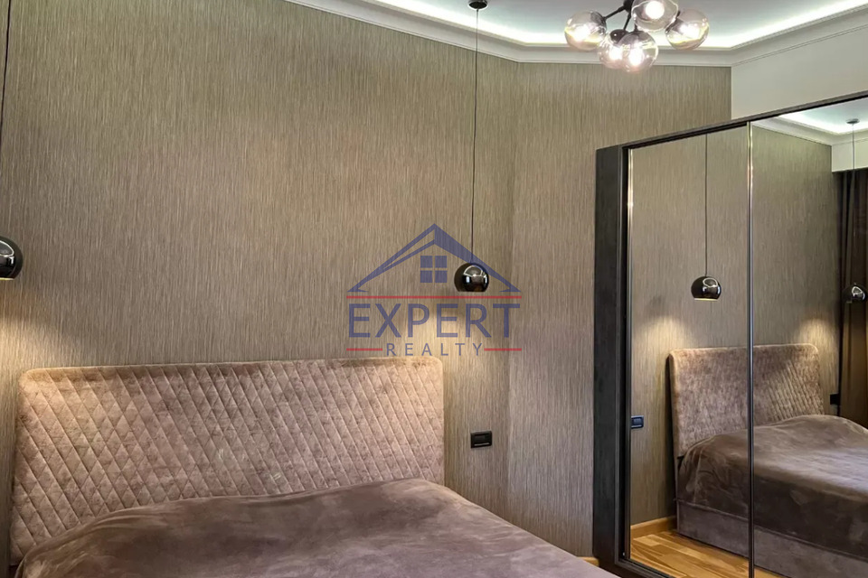 ԿԵՆՏՐՈՆ, ԱՐԱՄԻ ՓՈՂՈՑ, 4 ՍԵՆՅԱԿ