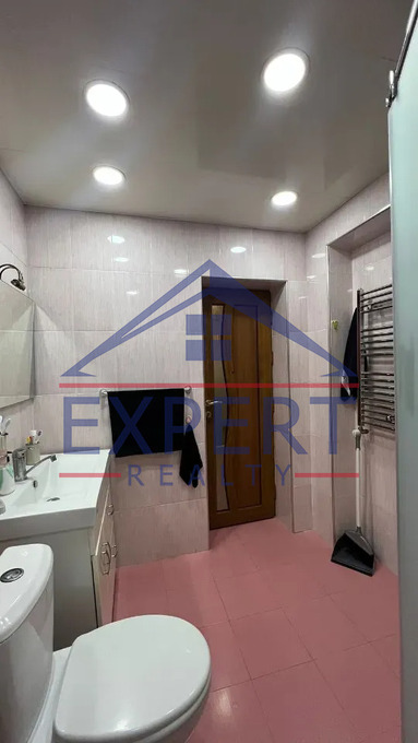 ԷՐԵԲՈՒՆԻ, ԱԹՈՅԱՆ ՓՈՂՈՑ, 3 ՍԵՆՅԱԿ