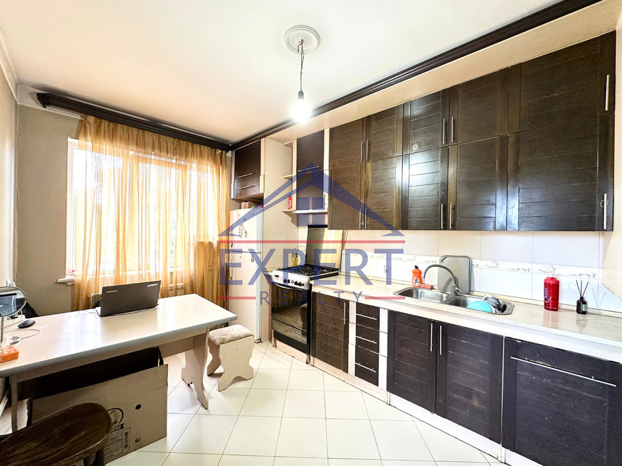 ԱՐԱԲԿԻՐ, ԱԶԱՏՈՒԹՅԱՆ ՊՈՂՈՏԱ, 3 ՍԵՆՅԱԿ