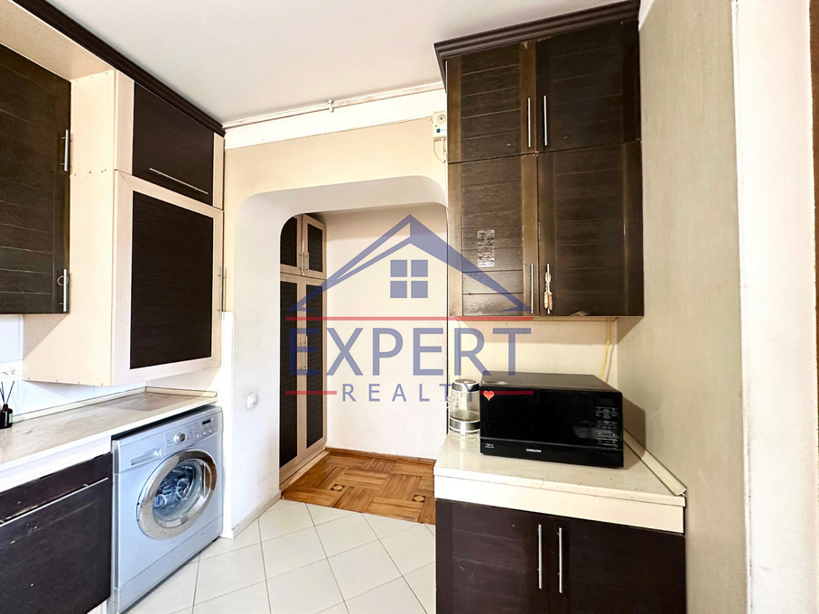 ԱՐԱԲԿԻՐ, ԱԶԱՏՈՒԹՅԱՆ ՊՈՂՈՏԱ, 3 ՍԵՆՅԱԿ