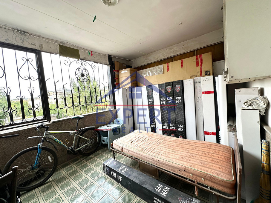 ԱՐԱԲԿԻՐ, ԱԶԱՏՈՒԹՅԱՆ ՊՈՂՈՏԱ, 3 ՍԵՆՅԱԿ