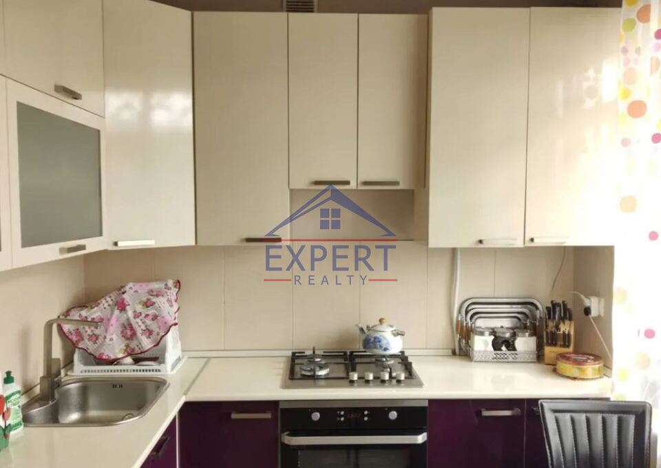 ԱՐԱԲԿԻՐ, ԿՈՄԻՏԱՍԻ ՊՈՂՈՏԱ, 3 ՍԵՆՅԱԿ