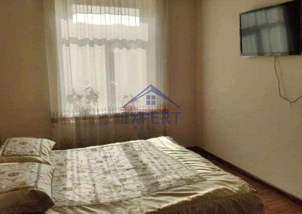 ԱՐԱԲԿԻՐ, ԿՈՄԻՏԱՍԻ ՊՈՂՈՏԱ, 3 ՍԵՆՅԱԿ