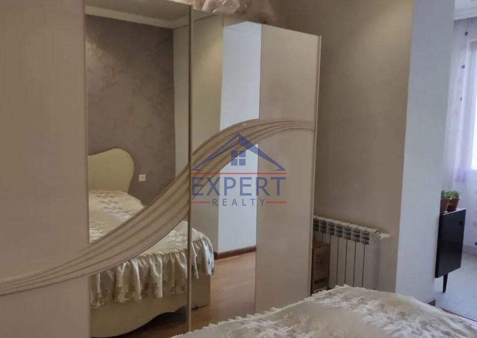 ԱՐԱԲԿԻՐ, ԿՈՄԻՏԱՍԻ ՊՈՂՈՏԱ, 3 ՍԵՆՅԱԿ