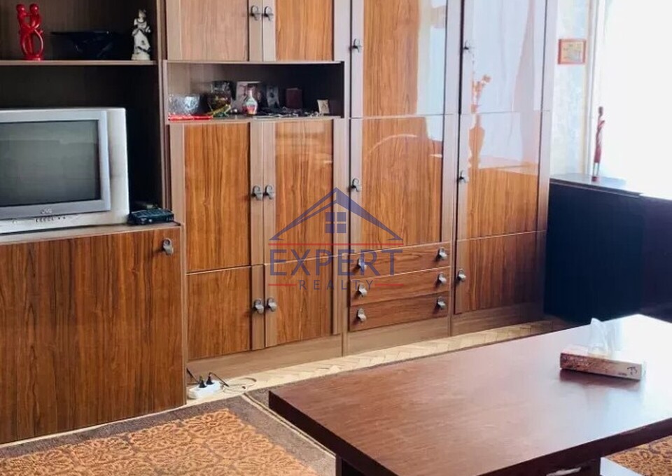 ԿԵՆՏՐՈՆ, ԶԱՎԱՐՅԱՆ ՓՈՂՈՑ, 1 ՍԵՆՅԱԿ