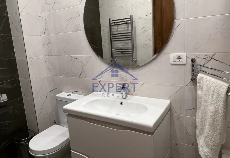 ԿԵՆՏՐՈՆ, ԱՐԱՄԻ ՓՈՂՈՑ, 4 ՍԵՆՅԱԿ