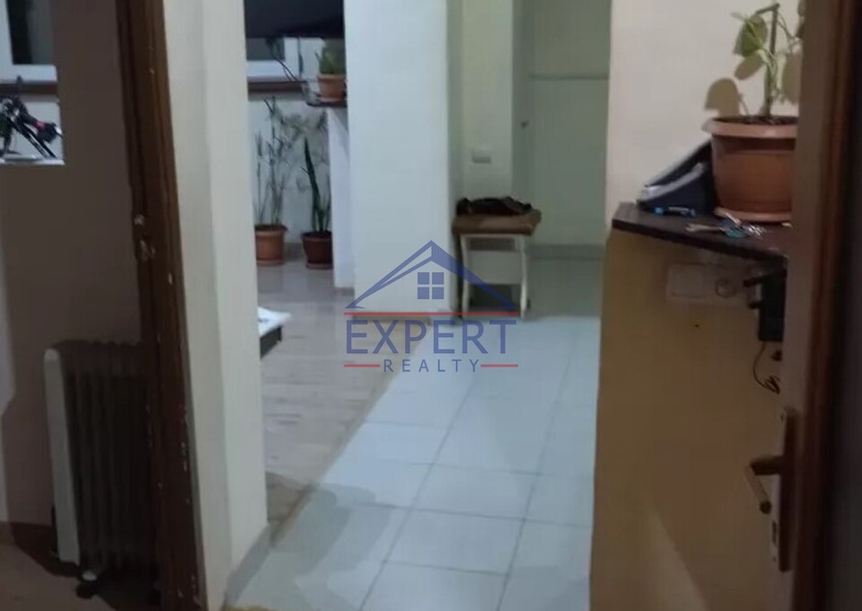 ԿԵՆՏՐՈՆ, ԶԱՎԱՐՅԱՆ ՓՈՂՈՑ, 1 ՍԵՆՅԱԿ