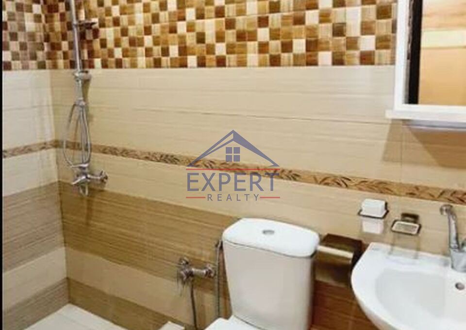 ԿԵՆՏՐՈՆ, ԾԻԾԵՌՆԱԿԱԲԵՐԴԻ ԽՃՈՒՂԻ, 3 ՍԵՆՅԱԿ