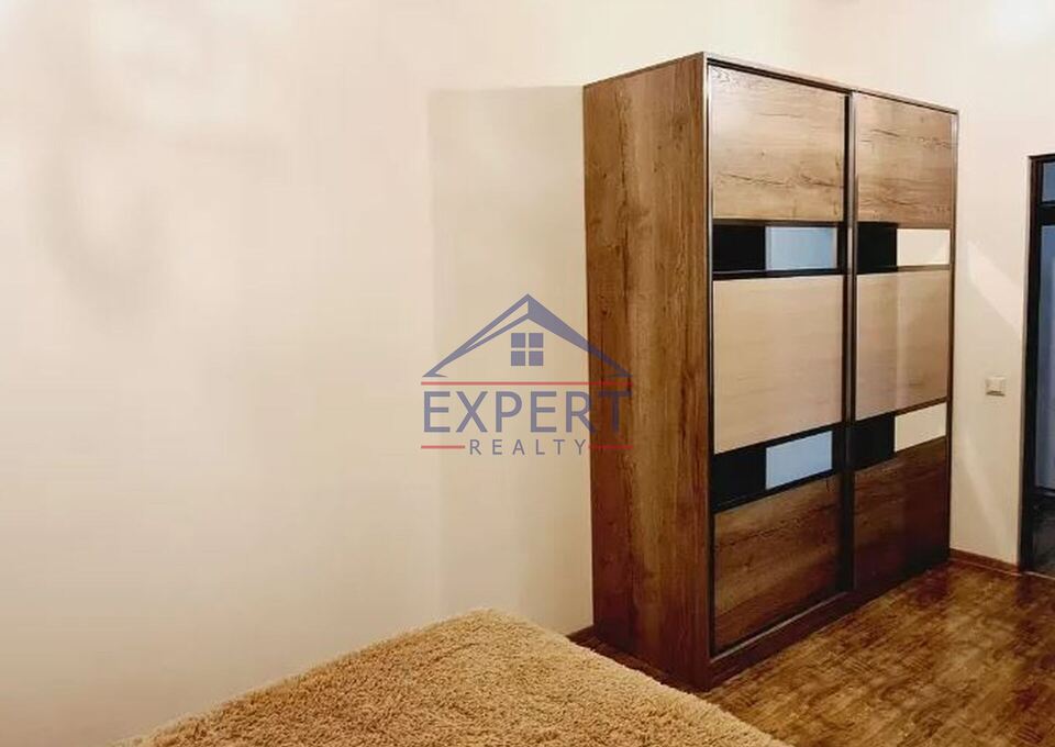 ԿԵՆՏՐՈՆ, ԾԻԾԵՌՆԱԿԱԲԵՐԴԻ ԽՃՈՒՂԻ, 3 ՍԵՆՅԱԿ