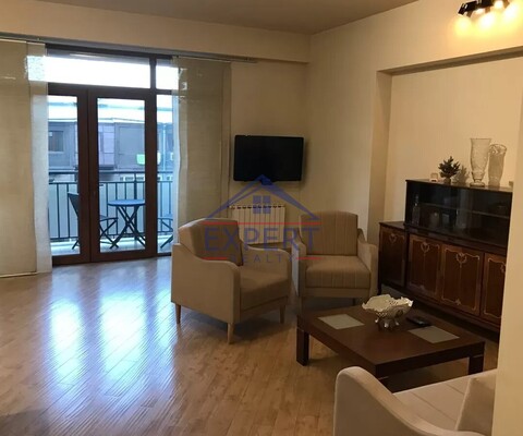 ԿԵՆՏՐՈՆ, ԱՐԱՄԻ ՓՈՂՈՑ, 2 ՍԵՆՅԱԿ