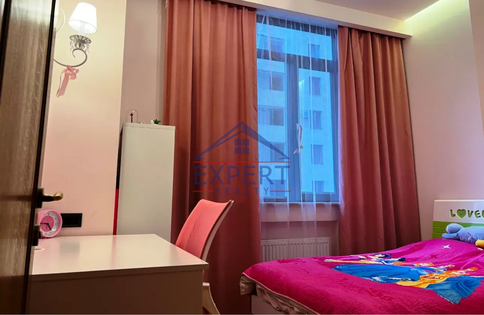 ԿԵՆՏՐՈՆ, ԱՐԱՄԻ ՓՈՂՈՑ, 4 ՍԵՆՅԱԿ