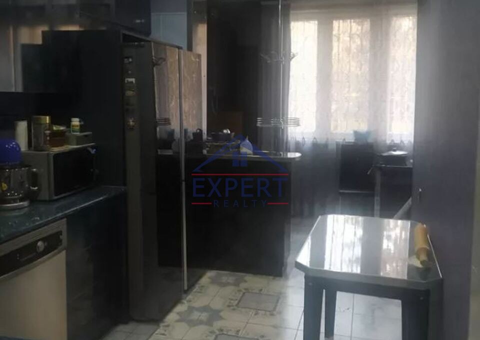 ՆՈՐ ՆՈՐՔ, ՆԵԼՍՈՆ ՍՏԵՓԱՆՅԱՆ ՓՈՂՈՑ, 3 ՍԵՆՅԱԿ