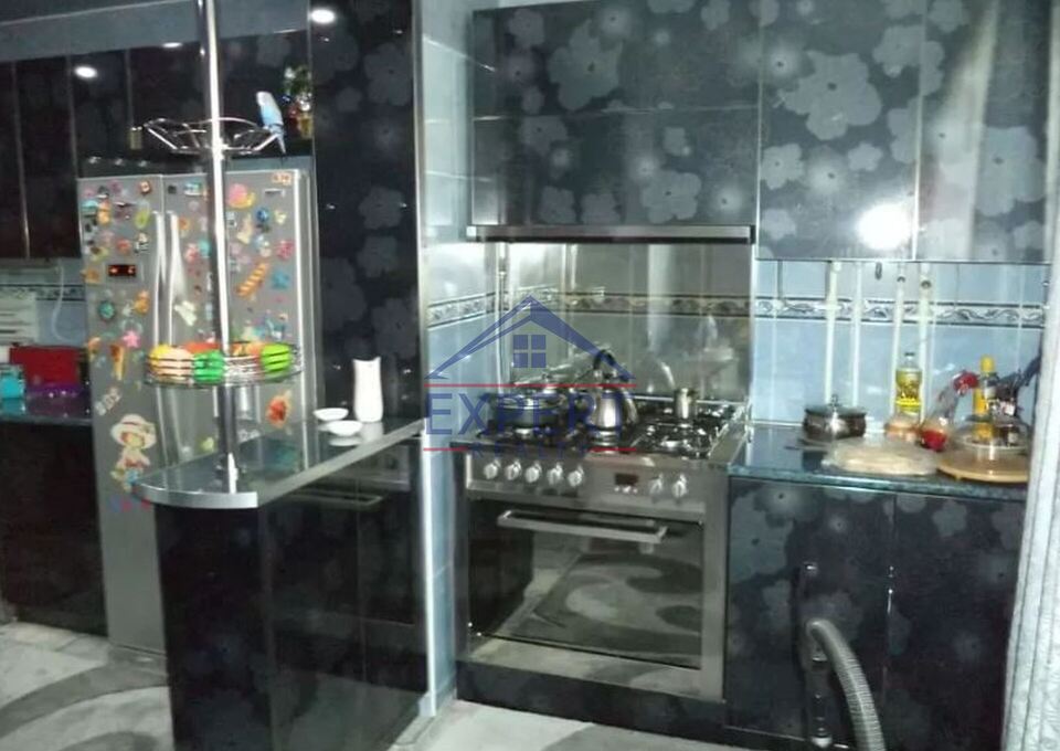 ՆՈՐ ՆՈՐՔ, ՆԵԼՍՈՆ ՍՏԵՓԱՆՅԱՆ ՓՈՂՈՑ, 3 ՍԵՆՅԱԿ