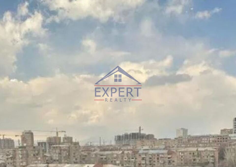Նաիրի Զարյան    3 սենյակ,