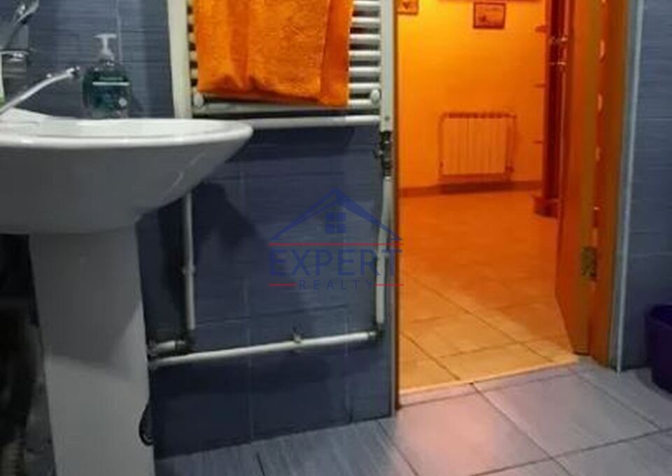 ՔԱՆԱՔԵՌ ԶԵՅԹՈՒՆ, ԹԲԻԼԻՍՅԱՆ ԽՃՈՒՂԻ, 2 ՍԵՆՅԱԿ