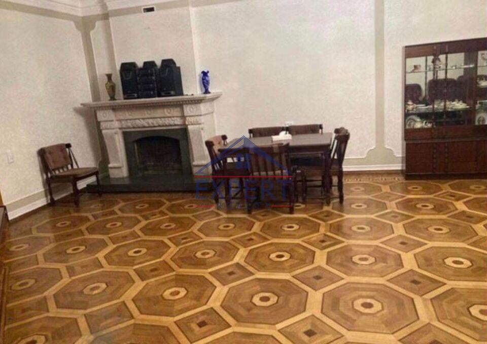 Երեք հարկանի Քարե տուն, Զեյթունում Ա․ Տիգրանյան  Զեյթունում, 350 ք.մ