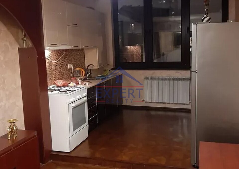 ԿԵՆՏՐՈՆ, ԶԱՔՅԱՆ ՓՈՂՈՑ, 2 ՍԵՆՅԱԿ