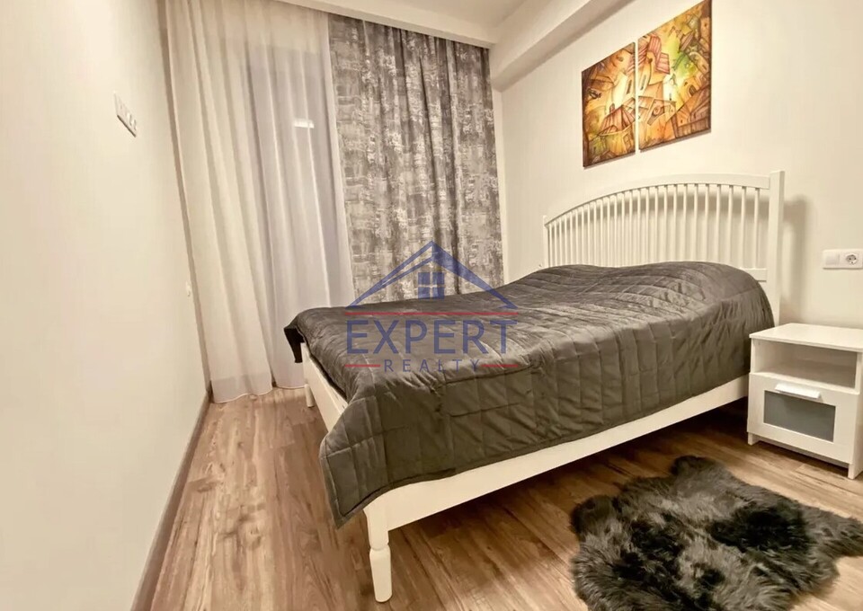 ԿԵՆՏՐՈՆ, ԲՈՒԶԱՆԴԻ ՓՈՂՈՑ, 2 ՍԵՆՅԱԿ