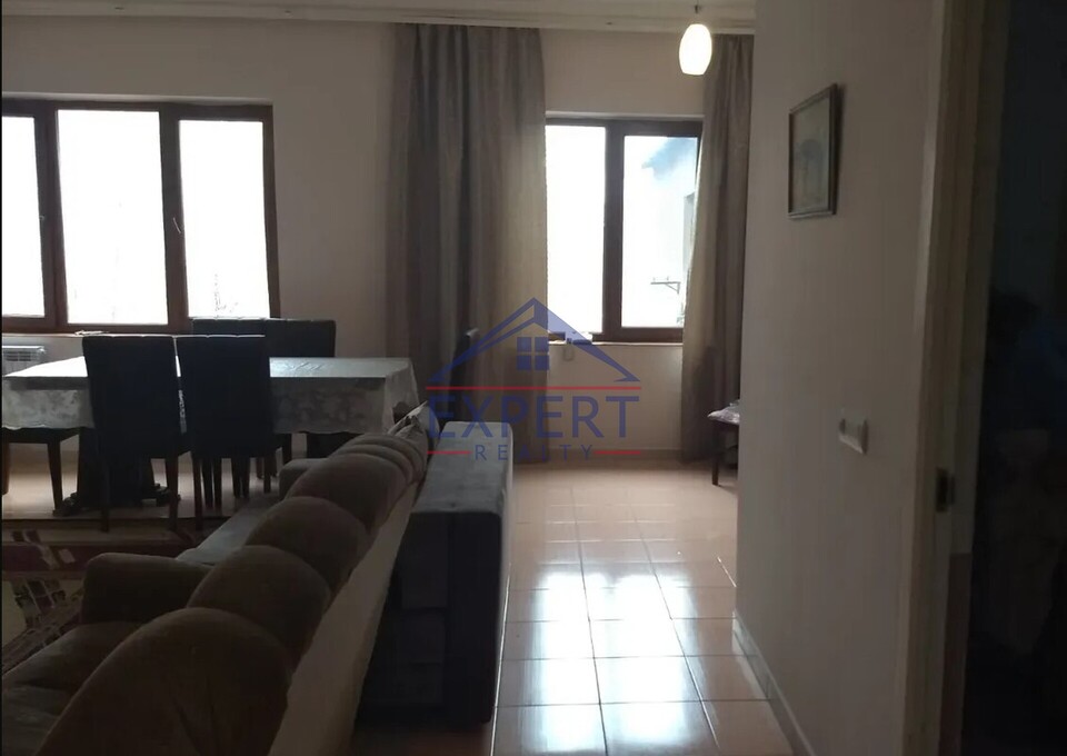 ԿԵՆՏՐՈՆ, ԲՐՅՈՒՍՈՎԻ ՓՈՂՈՑ, 2 ՍԵՆՅԱԿ