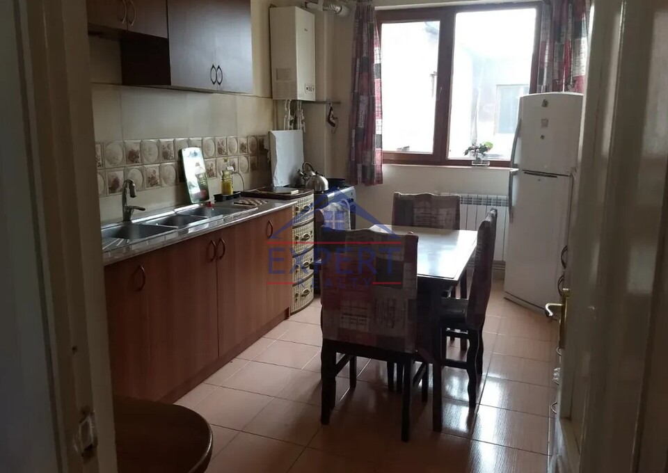 ԿԵՆՏՐՈՆ, ԲՐՅՈՒՍՈՎԻ ՓՈՂՈՑ, 2 ՍԵՆՅԱԿ