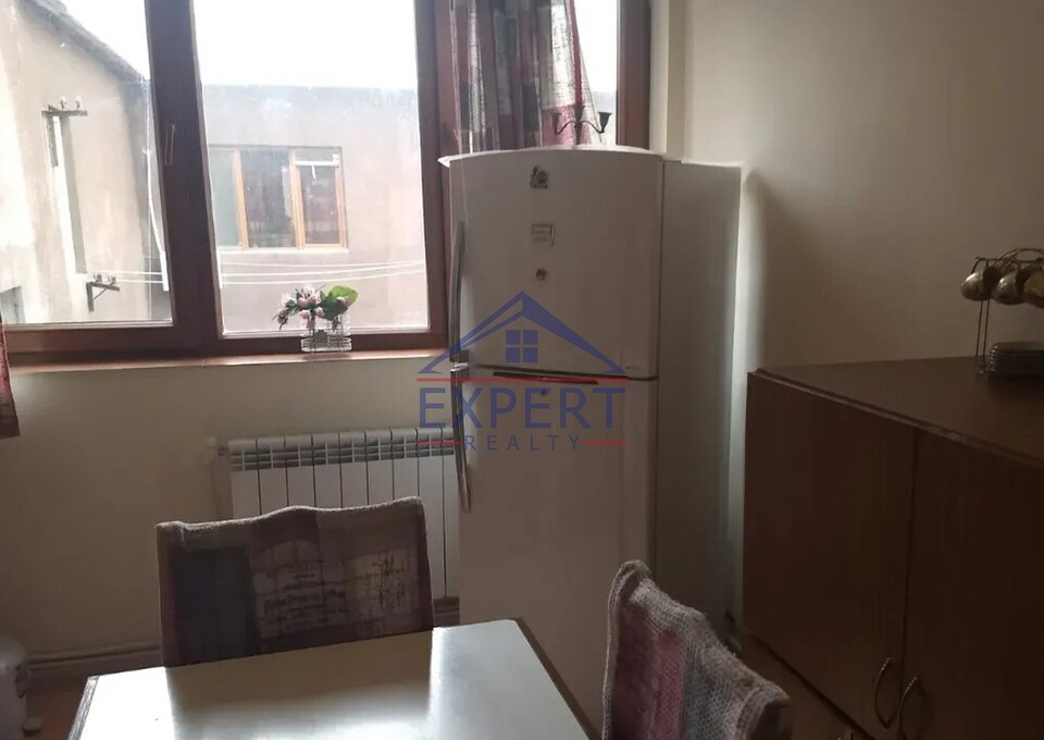 ԿԵՆՏՐՈՆ, ԲՐՅՈՒՍՈՎԻ ՓՈՂՈՑ, 2 ՍԵՆՅԱԿ