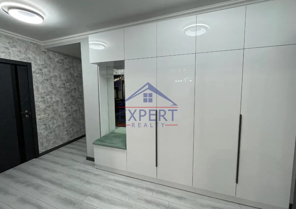 ԿԵՆՏՐՈՆ, ԽՈՐԵՆԱՑՈՒ ՓՈՂՈՑ, 2 ՍԵՆՅԱԿ