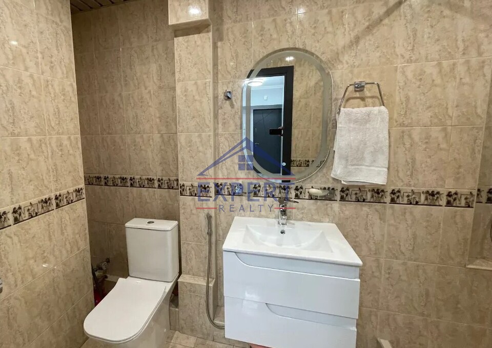 ԿԵՆՏՐՈՆ, ԽՈՐԵՆԱՑՈՒ ՓՈՂՈՑ, 2 ՍԵՆՅԱԿ