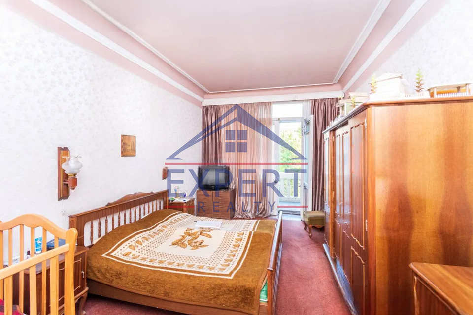 ԿԵՆՏՐՈՆ, ՄԱՇՏՈՑԻ ՊՈՂՈՏԱ, 2 ՍԵՆՅԱԿ