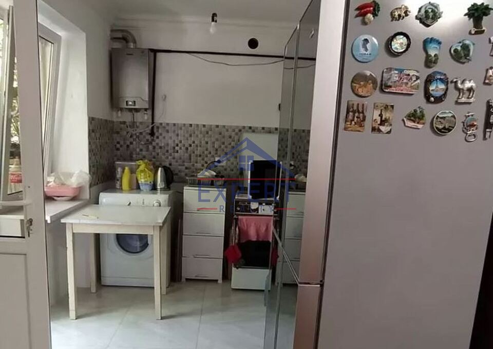 ԱՐԱԲԿԻՐ, ԱՐԱՄ ԽԱՉԱՏՐՅԱՆ ՓՈՂՈՑ, 2 ՍԵՆՅԱԿ