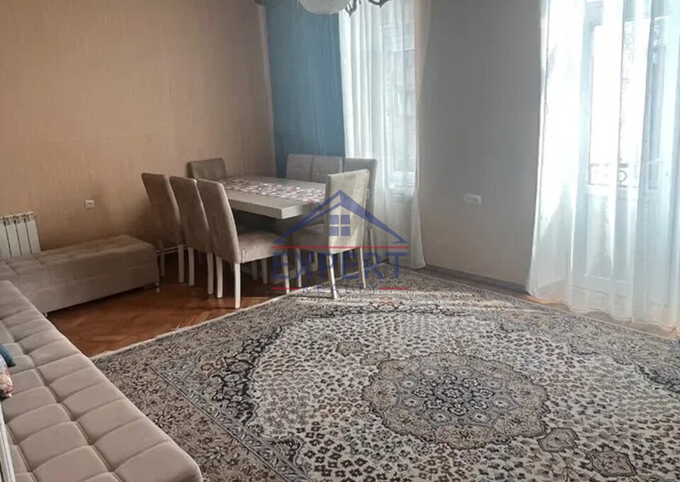 ԿԵՆՏՐՈՆ, ԱՂԱՅԱՆ ՓՈՂՈՑ, 2 ՍԵՆՅԱԿ