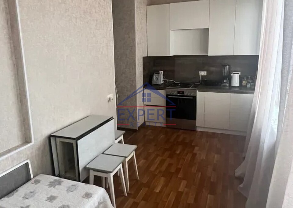 ԿԵՆՏՐՈՆ, ԱՂԱՅԱՆ ՓՈՂՈՑ, 2 ՍԵՆՅԱԿ