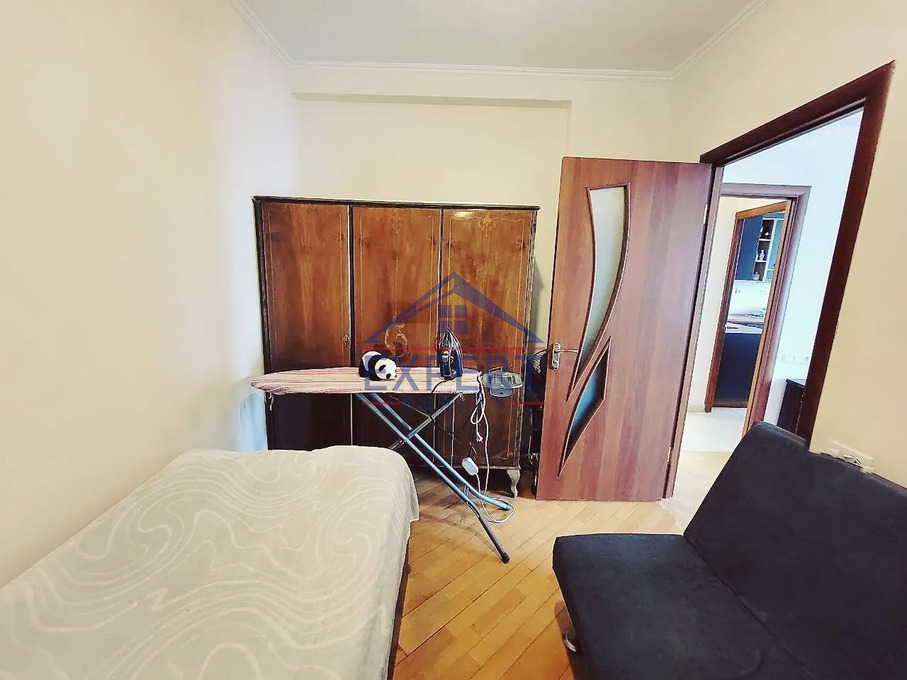 ՔԱՆԱՔԵՌ ԶԵՅԹՈՒՆ, ԴՐՈՅԻ ՓՈՂՈՑ, 3 ՍԵՆՅԱԿ