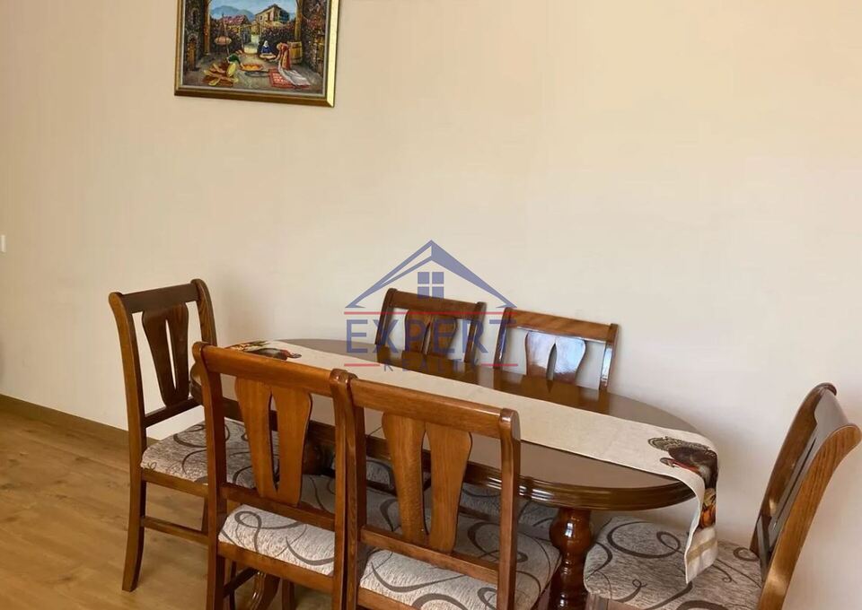 ԿԵՆՏՐՈՆ, ԲԱՂՐԱՄՅԱՆ ՊՈՂՈՏԱ, 2 ՍԵՆՅԱԿ