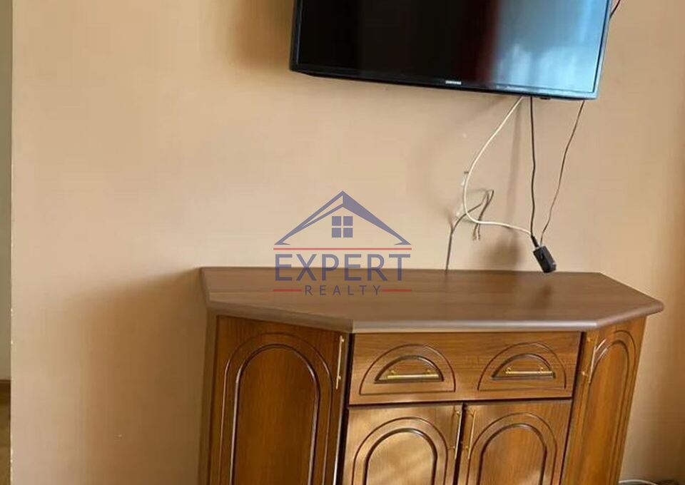 ԿԵՆՏՐՈՆ, ԲԱՂՐԱՄՅԱՆ ՊՈՂՈՏԱ, 2 ՍԵՆՅԱԿ