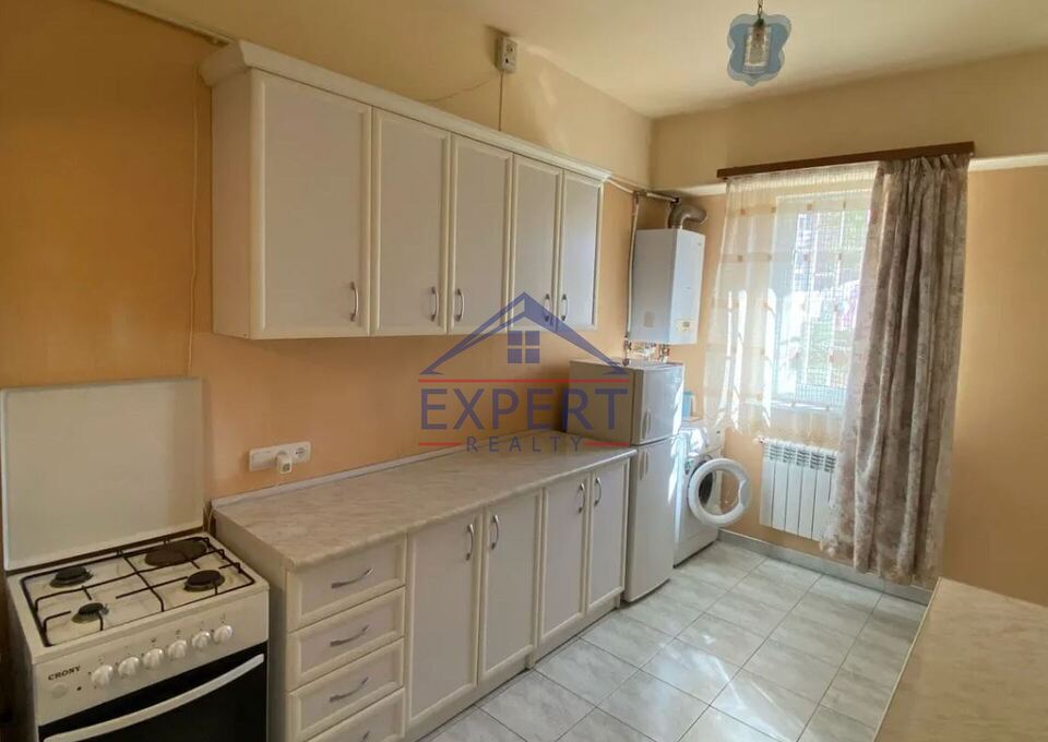 ԿԵՆՏՐՈՆ, ԲԱՂՐԱՄՅԱՆ ՊՈՂՈՏԱ, 2 ՍԵՆՅԱԿ