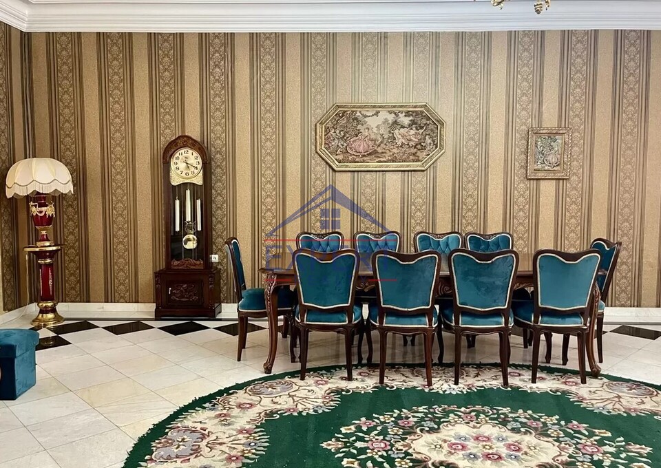 ԿԵՆՏՐՈՆ, ՍԻՄԵՈՆ ԵՐԵՎԱՆՑԻ ՓՈՂՈՑ, 7 ՍԵՆՅԱԿ