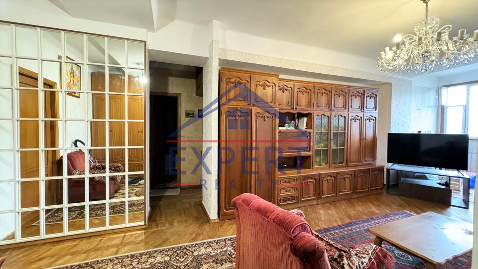 ԿԵՆՏՐՈՆ, ԶԱՎԱՐՅԱՆ ՓՈՂՈՑ, 3 ՍԵՆՅԱԿ