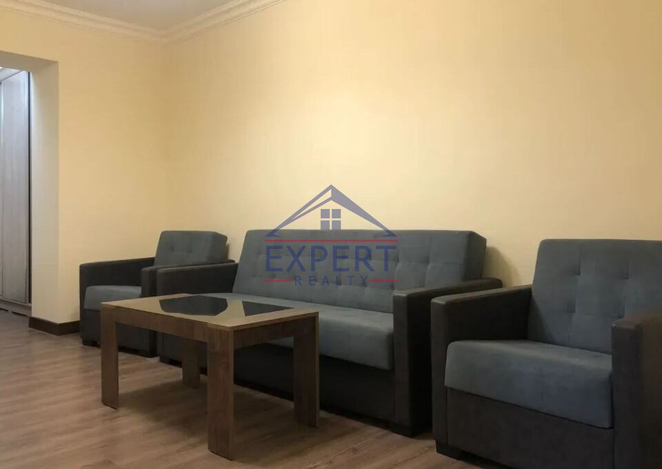 ԱՐԱԲԿԻՐ, ԿՈՄԻՏԱՍԻ ՊՈՂՈՏԱ, 1 ՍԵՆՅԱԿ