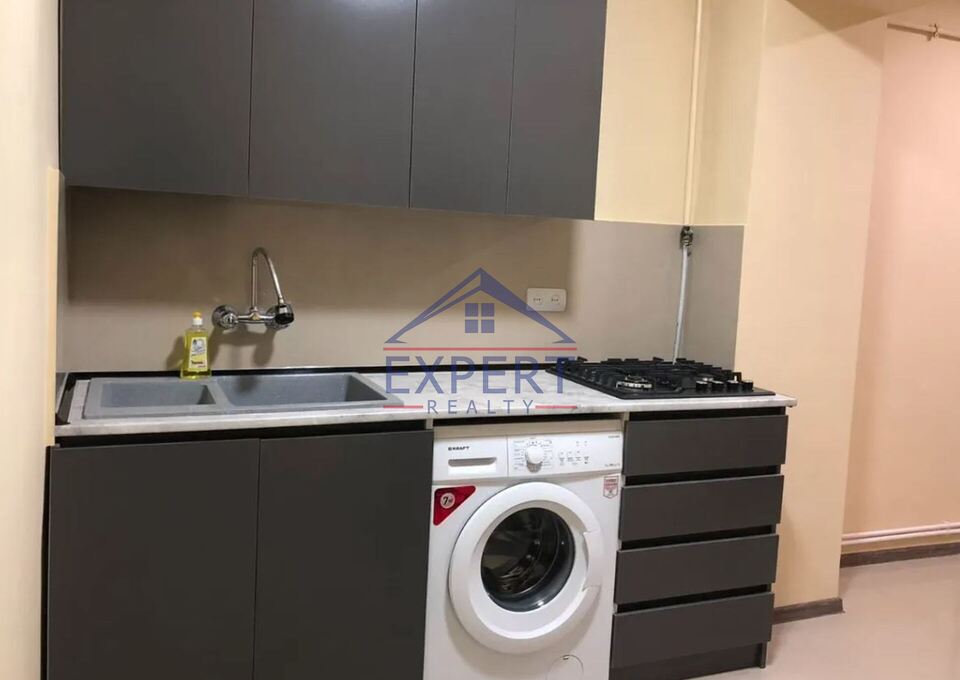 ԱՐԱԲԿԻՐ, ԿՈՄԻՏԱՍԻ ՊՈՂՈՏԱ, 1 ՍԵՆՅԱԿ