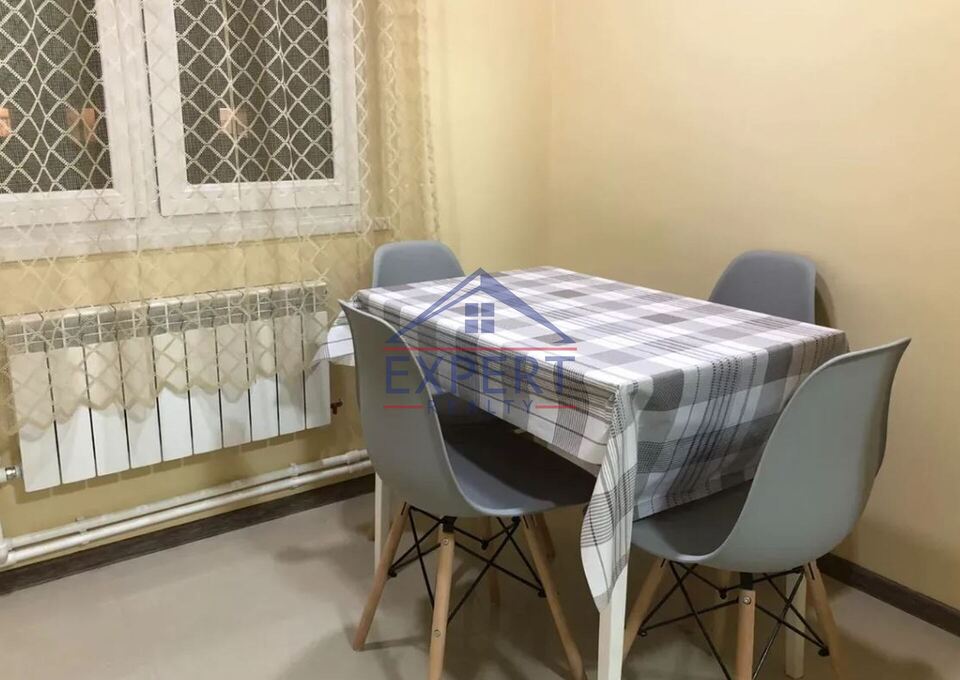 ԱՐԱԲԿԻՐ, ԿՈՄԻՏԱՍԻ ՊՈՂՈՏԱ, 1 ՍԵՆՅԱԿ