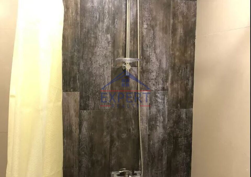 ԱՐԱԲԿԻՐ, ԿՈՄԻՏԱՍԻ ՊՈՂՈՏԱ, 1 ՍԵՆՅԱԿ