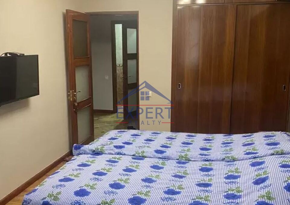 ԿԵՆՏՐՈՆ, ՔԱՋԱԶՆՈՒՆԻ ՓՈՂՈՑ, 4 ՍԵՆՅԱԿ