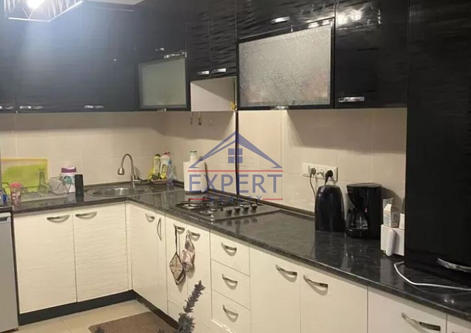 ԿԵՆՏՐՈՆ, ՔԱՋԱԶՆՈՒՆԻ ՓՈՂՈՑ, 4 ՍԵՆՅԱԿ