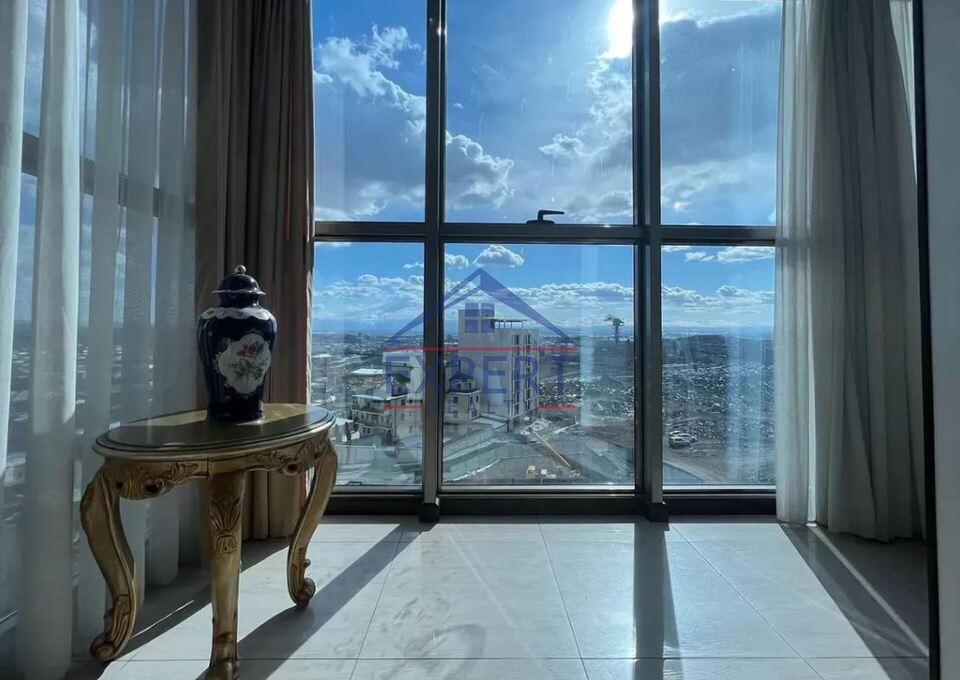 ԿԵՆՏՐՈՆ, ԾԻԾԵՌՆԱԿԱԲԵՐԴԻ ԽՃՈՒՂԻ, 3 ՍԵՆՅԱԿ