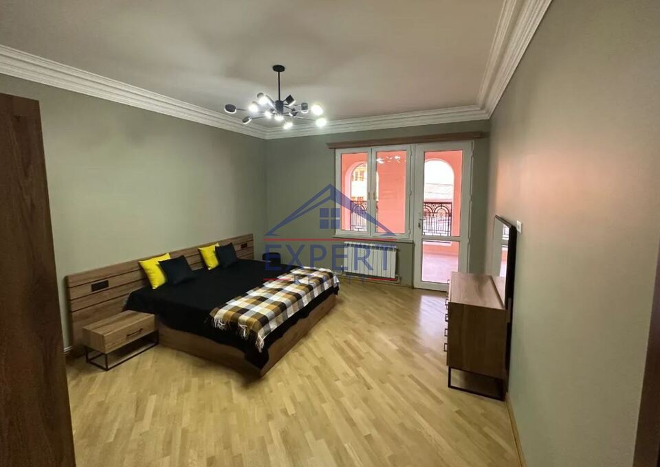 ԷՐԵԲՈՒՆԻ, ՍԱՐԻ ԹԱՂ 9-ՐԴ ՓՈՂՈՑ, 5 ՍԵՆՅԱԿ