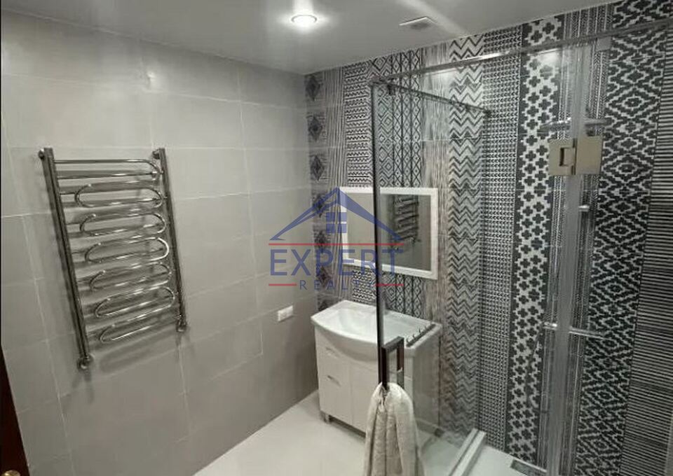 ԷՐԵԲՈՒՆԻ, ՍԱՐԻ ԹԱՂ 9-ՐԴ ՓՈՂՈՑ, 5 ՍԵՆՅԱԿ